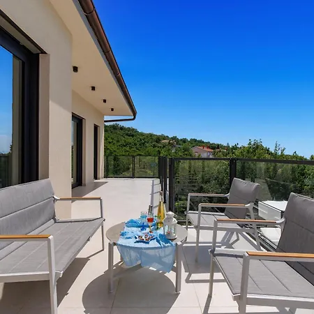 Apartman Luxury Vin With Pool & Sea View *