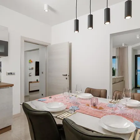 Luxury Vin With Pool & Sea View Apartman