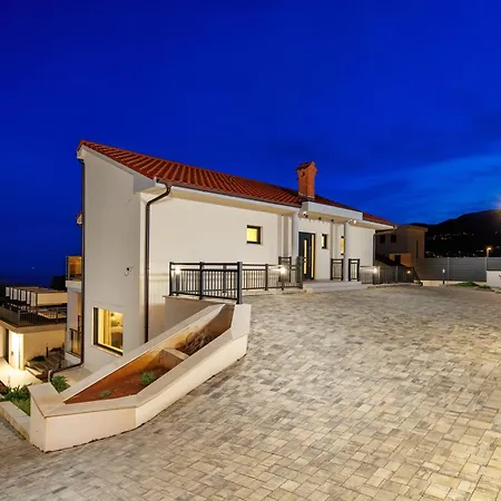 Luxury Vin With Pool & Sea View Matulji
