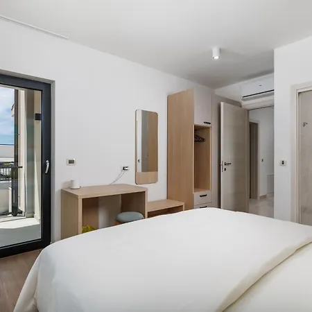 Luxury Vin With Pool & Sea View Apartman