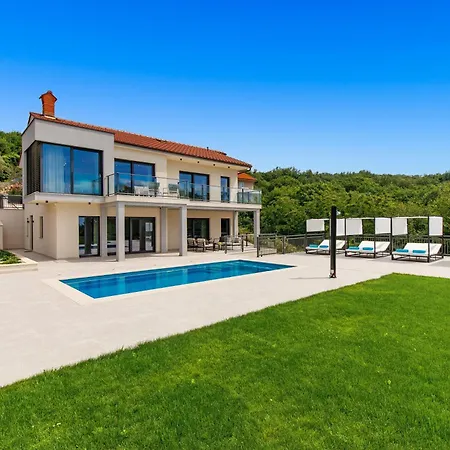 Luxury Vin With Pool & Sea View *