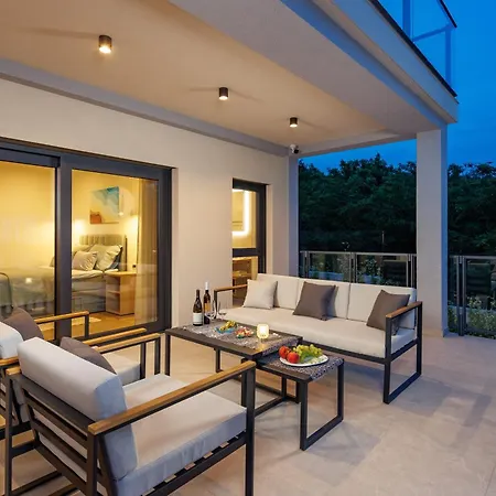 Luxury Vin With Pool & Sea View * Matulji