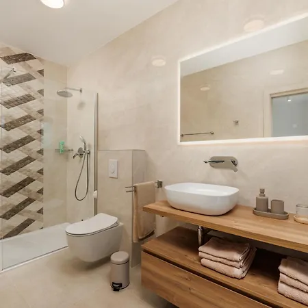 Apartman Luxury Vin With Pool & Sea View *